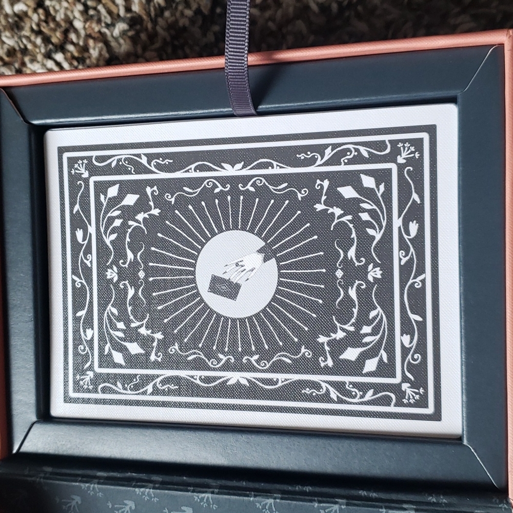 The Literary Witches Oracle Deck - Picture 4 of 7